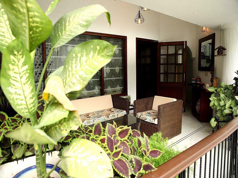 Ahuja Residency Golf Links Hotel Nova Deli Exterior foto
