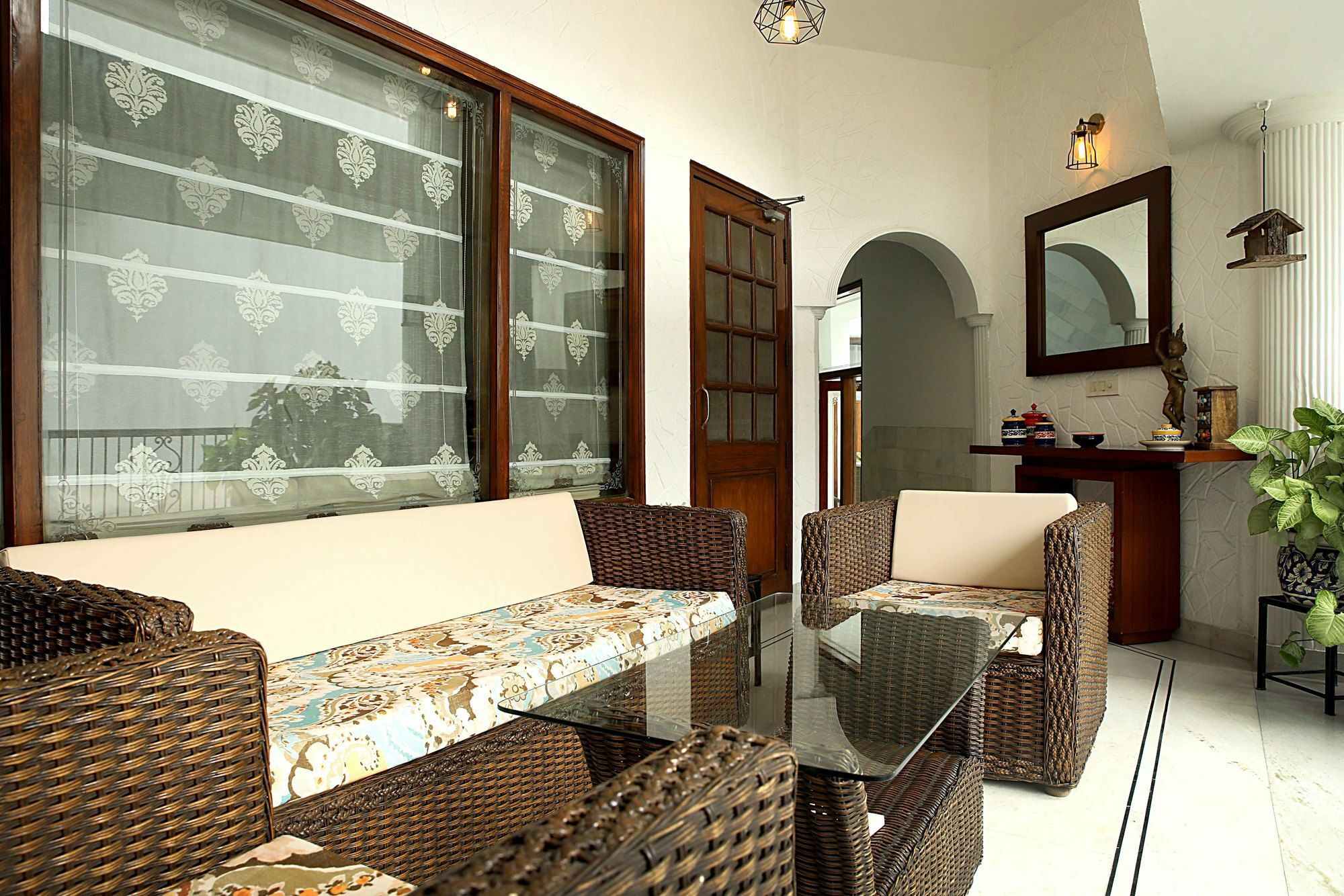 Ahuja Residency Golf Links Hotel Nova Deli Exterior foto
